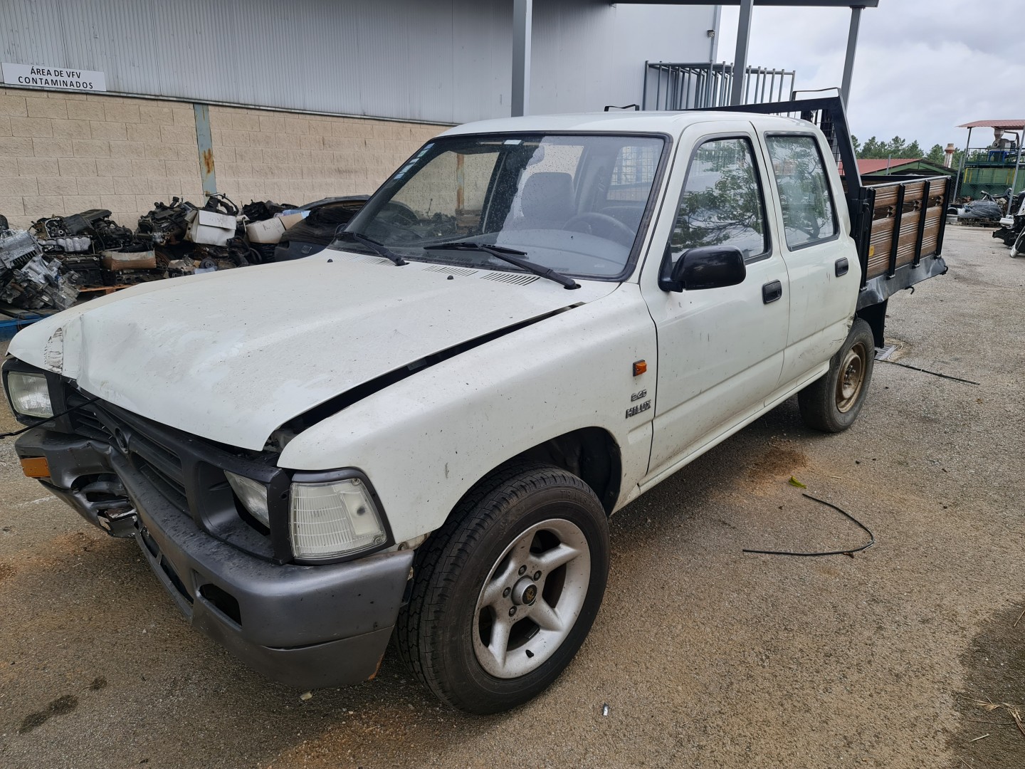 Peças - Toyota Hilux 2.4D  Ano 1992  Para Peças Ref. 2L