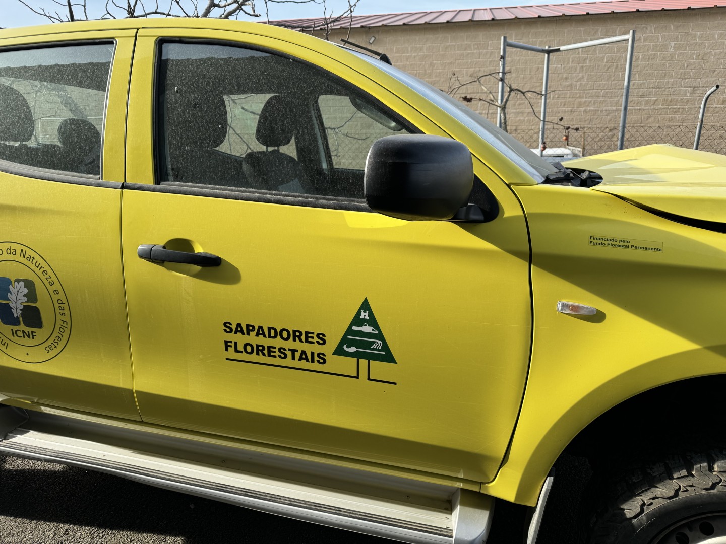 Peças - Porta Frente Direita. Mitsubishi L200, 2019