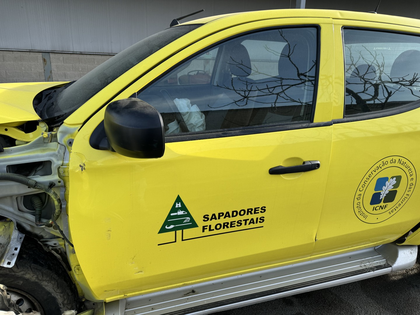 Peças - Porta Frente Esquerda. Mitsubishi L200, 2019