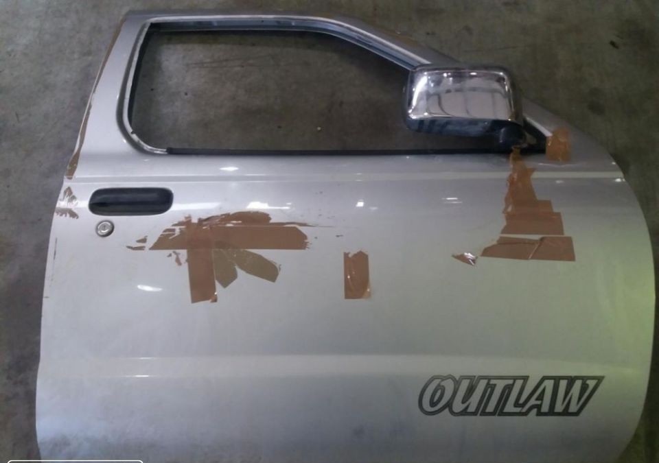 Peças - Porta Frente Direto Nissan Navara D22 2003