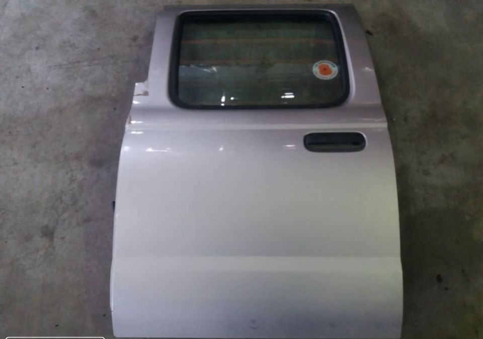 Peças - Porta Traz Esquerdo Nissan Navara D22 2003