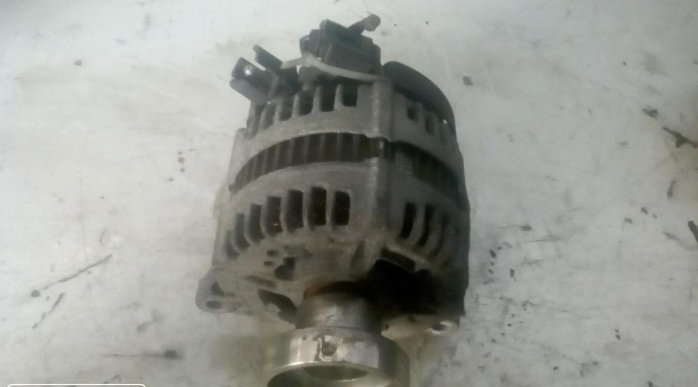 Peças - Alternador Ford Mondeo Ref. 1 121 615 008